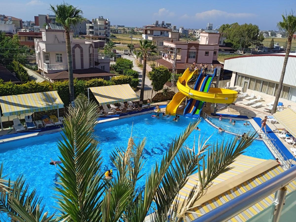 Gumus Hotel Arsuz Exterior foto