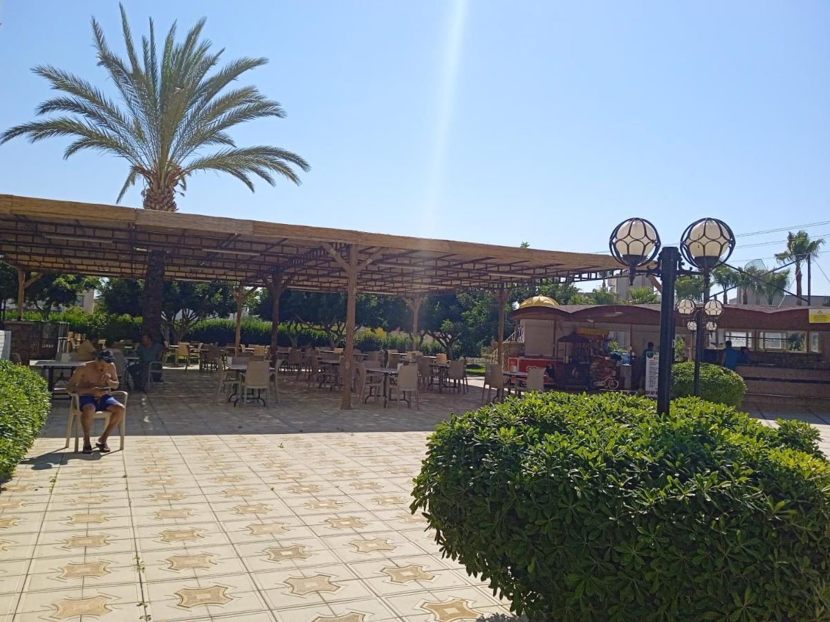 Gumus Hotel Arsuz Exterior foto
